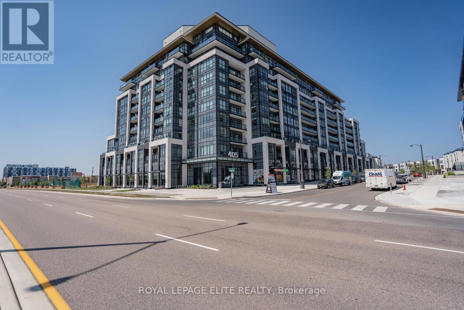 418 405 Dundas St, Oakville, ON L6M 5P9