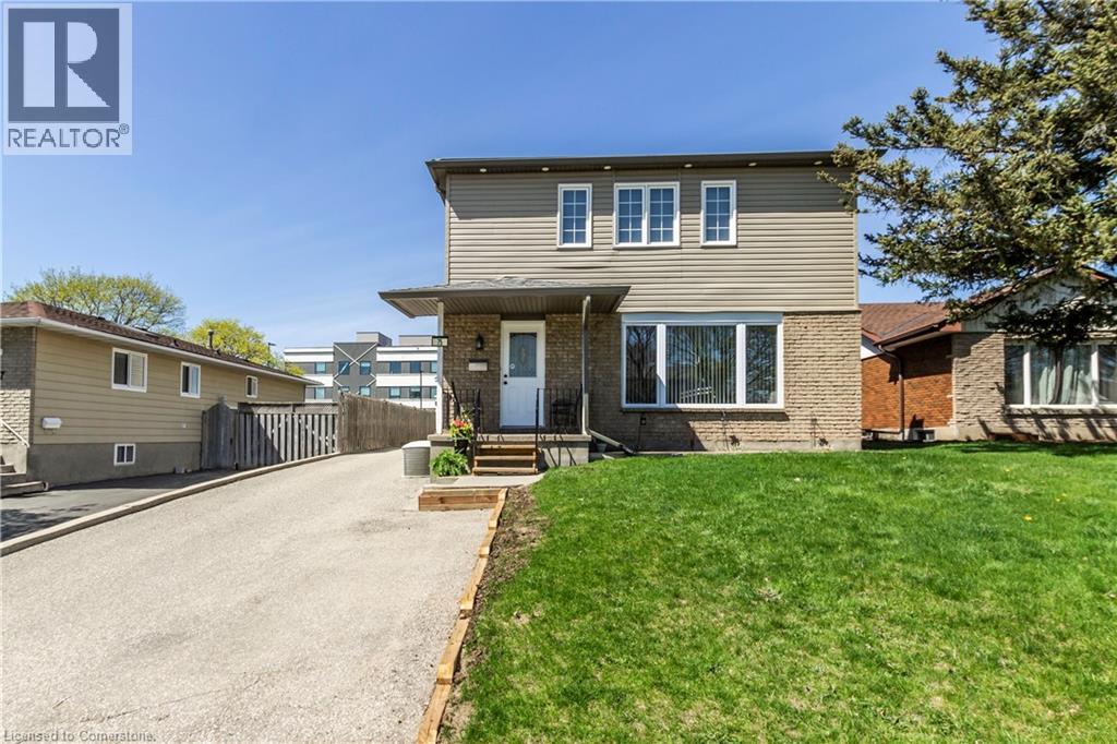 75 Sekura Cres, Cambridge, ON N1R 7C9