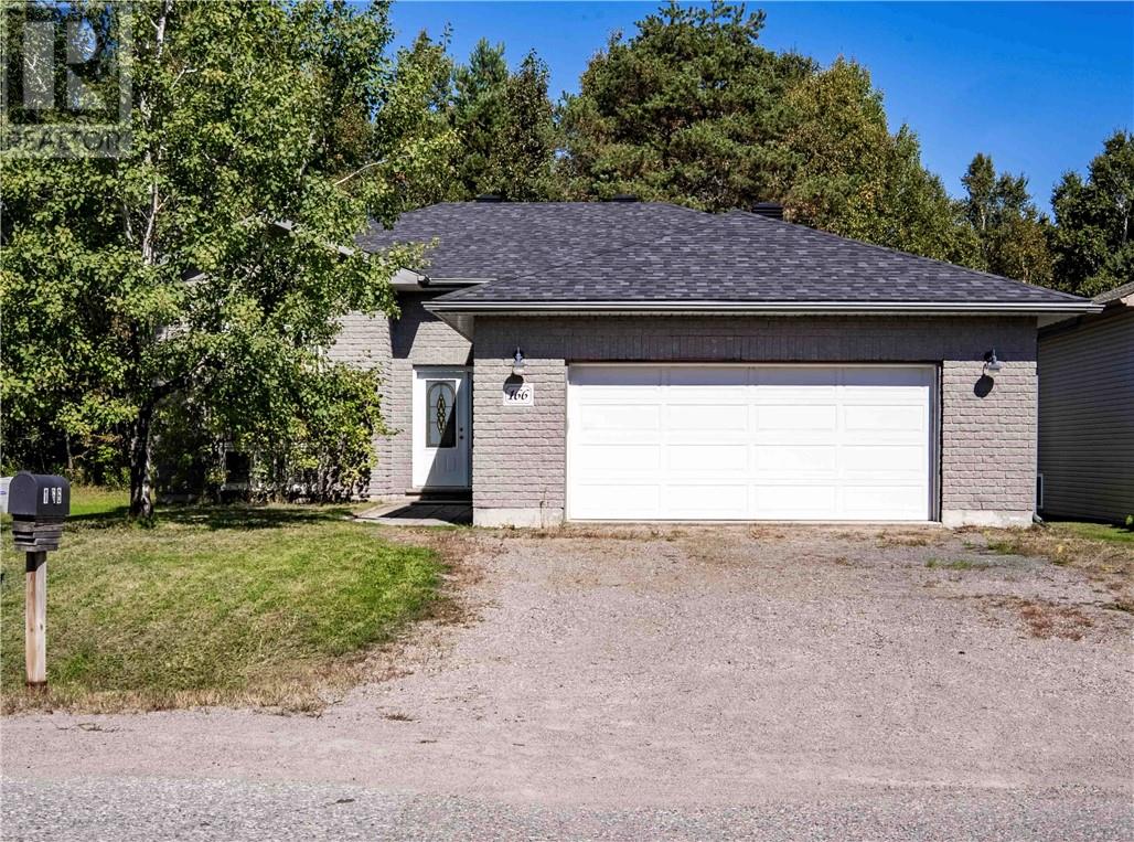 166 Black Lake Rd, Lively, ON P3Y 1H5