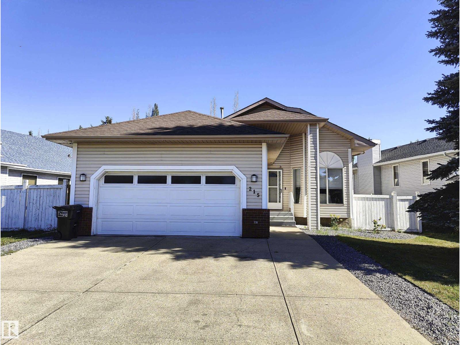 215 Peter Cl NW, Edmonton, AB T5T 5Y5