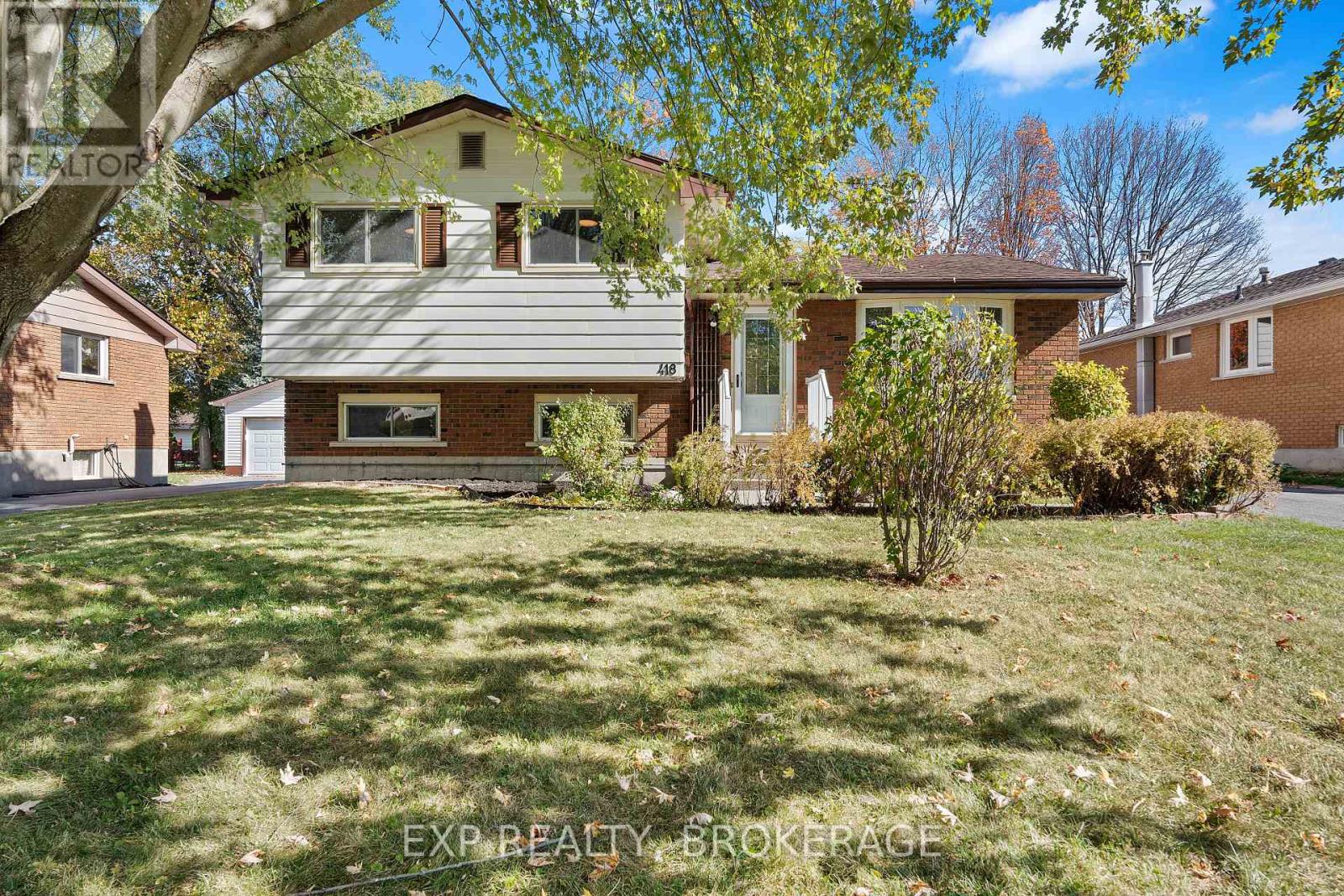 418 Knightsbridge Rd, Kingston, ON K7M 5S7