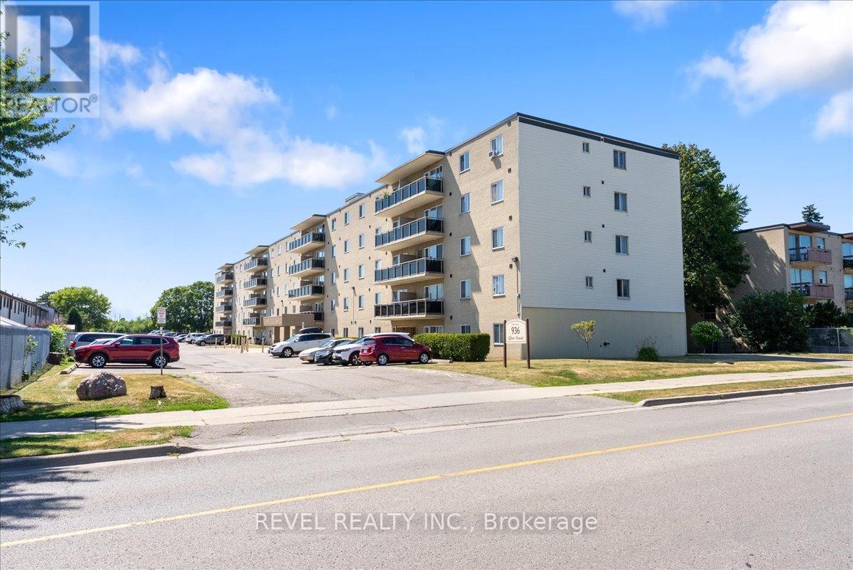 508 936 Glen St, Oshawa, ON L1J 5Z7