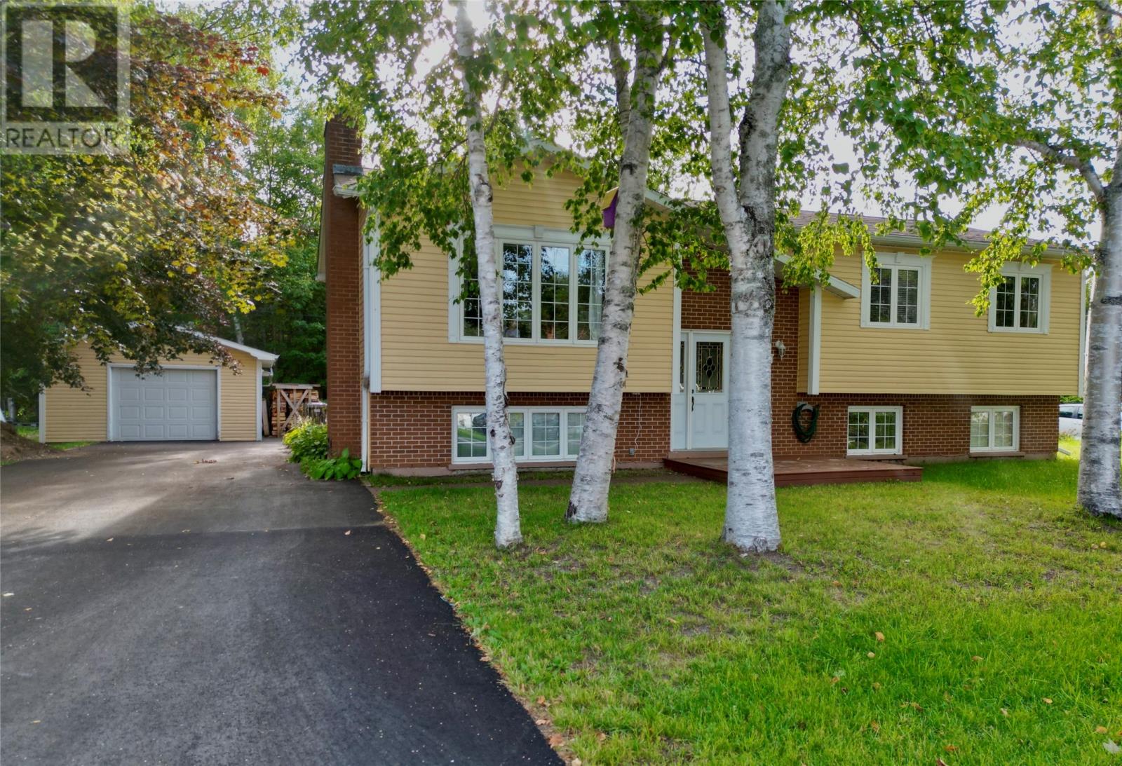 22 Tamarack Ave, Pasadena, NL A0L 1K0