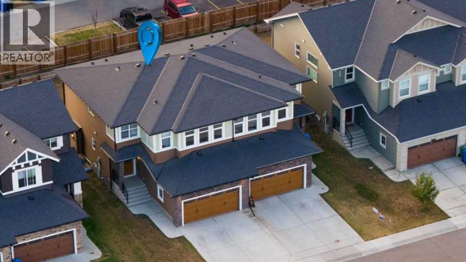 243 Kinniburgh Rd, Chestermere, AB T1X 0Y7