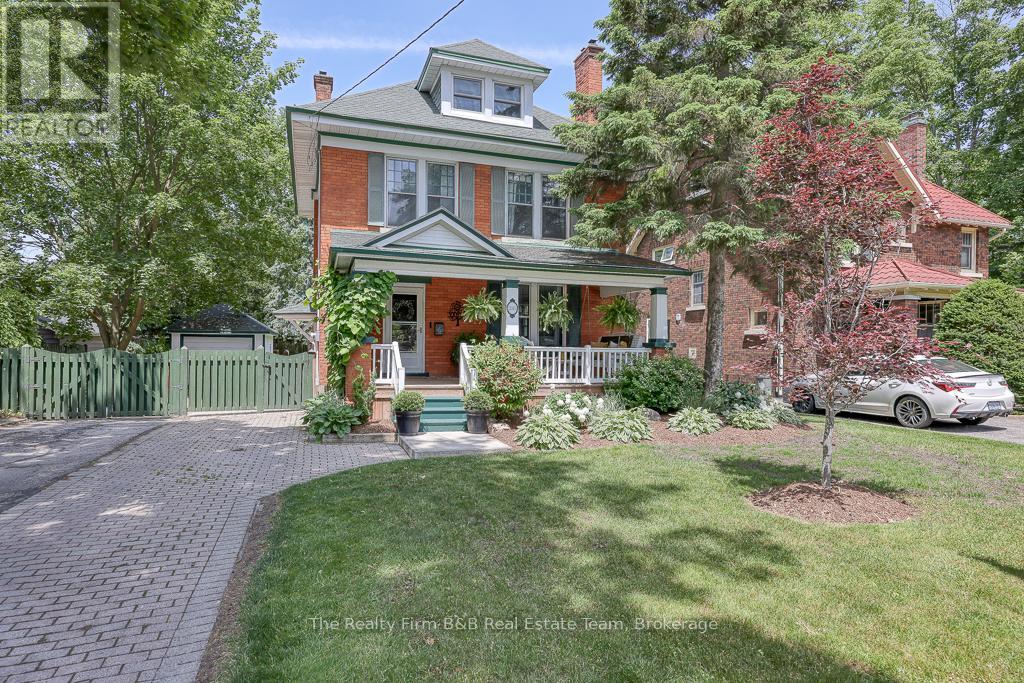 285 Ingersoll Ave, Woodstock, ON N4S 4W8