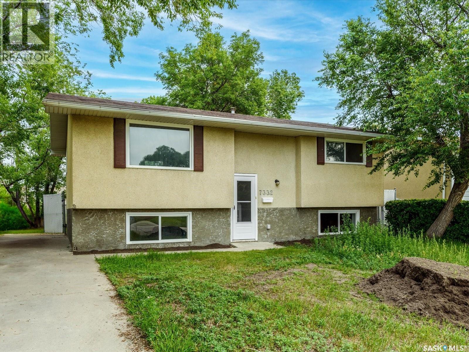 7332 Bowman Ave, Regina, SK S4T 6K8