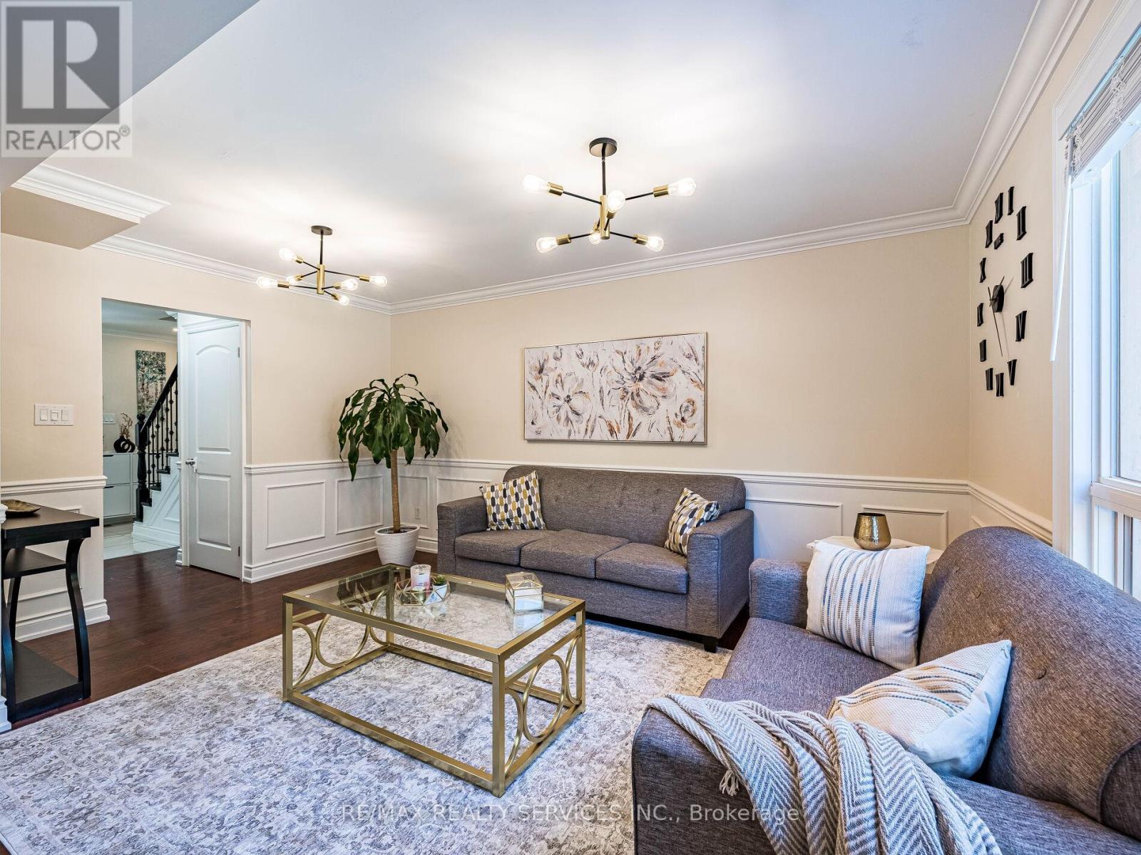 312 Killarney Ct, Oshawa, ON L1J 6C7