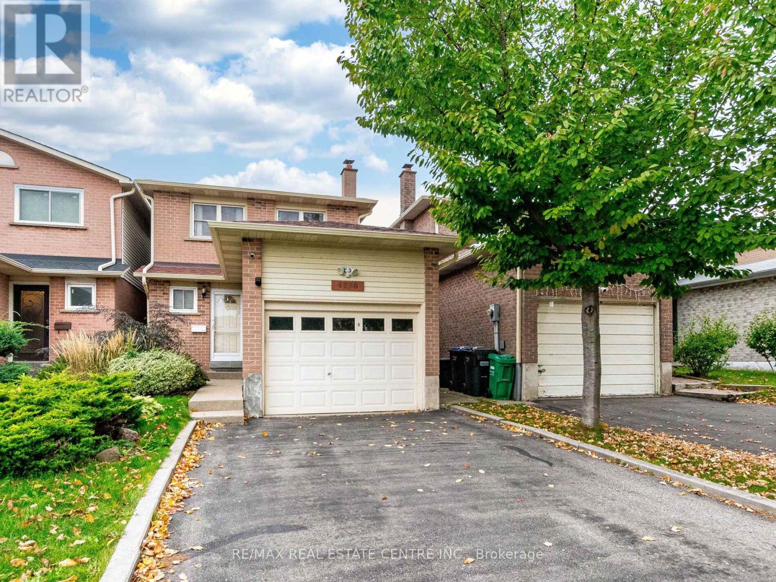 4228 Torino Cres, Mississauga, ON L4W 3T5