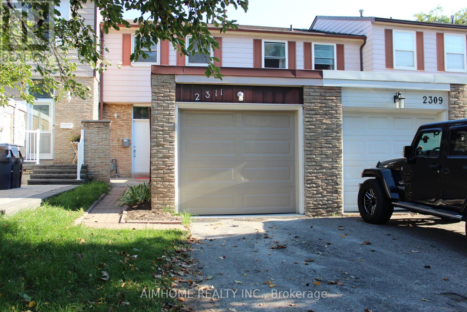 2311 Bridletowne Cir, Toronto, ON M1W 2L3