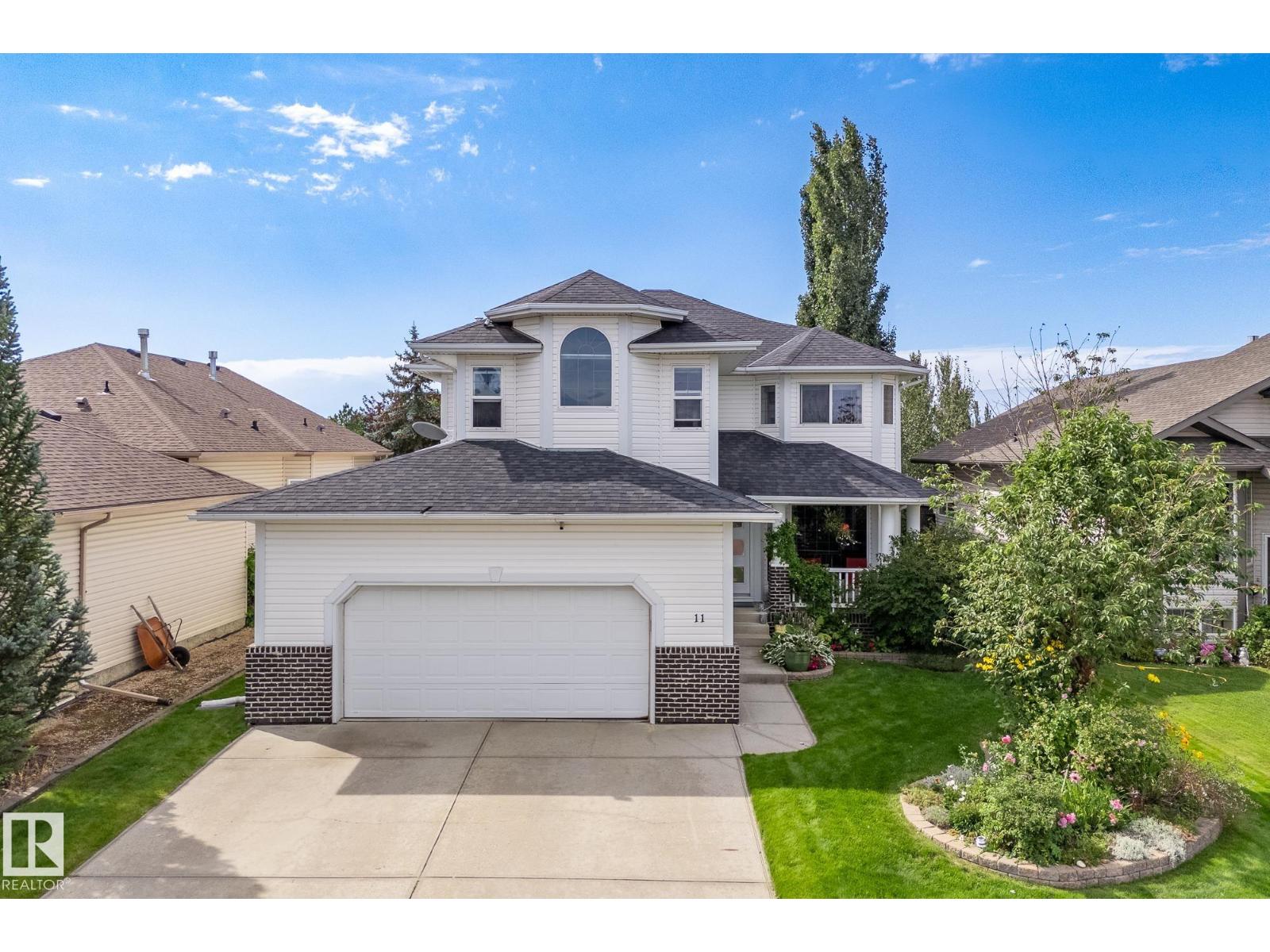 11 Linkside Way, Spruce Grove, AB T7X 4H7