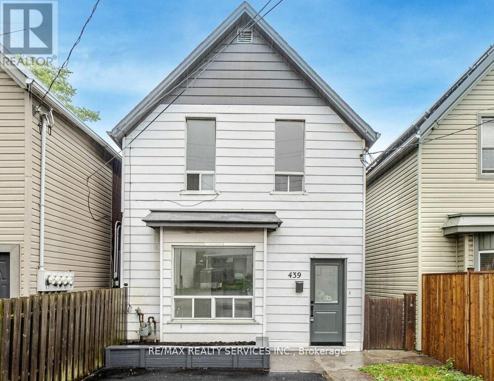 439 Ferguson Ave N, Hamilton, ON L8L 4Z1