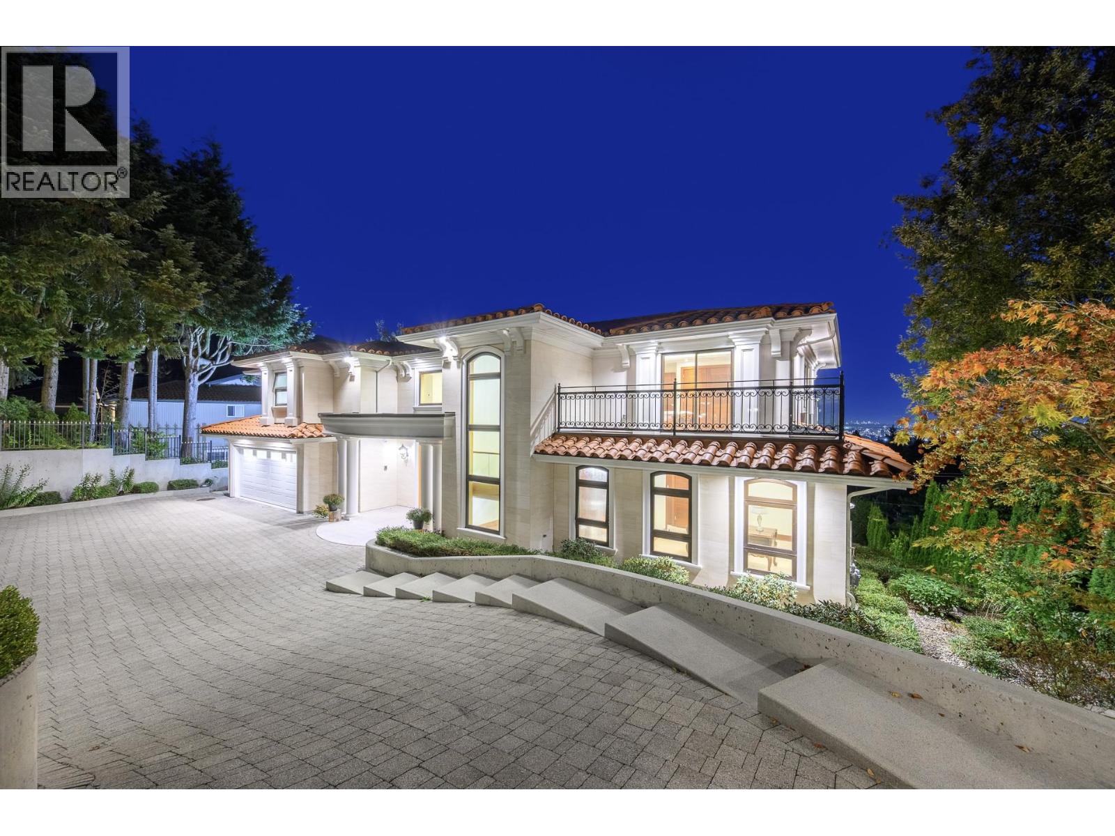618 Hawstead Pl, West Vancouver, BC V7S 1T9