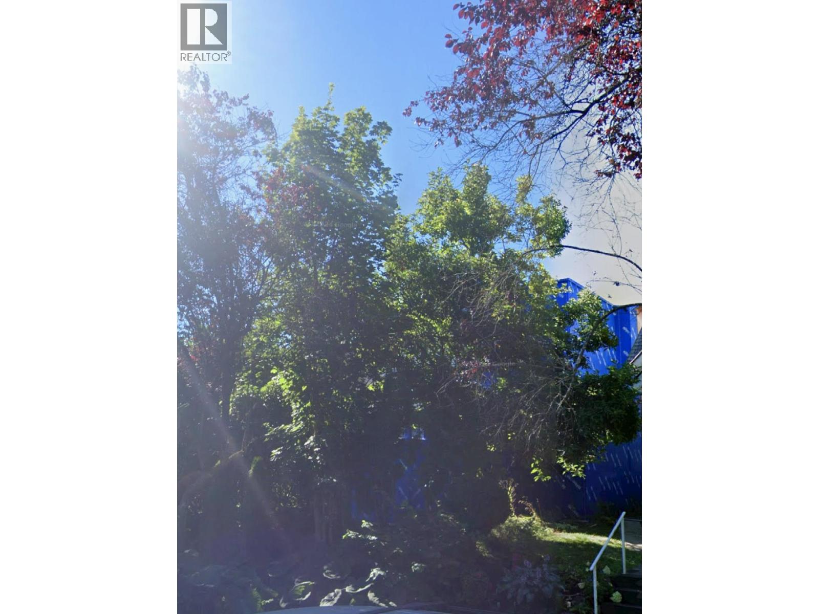 4538 W 12th Ave, Vancouver, BC V6R 2R5
