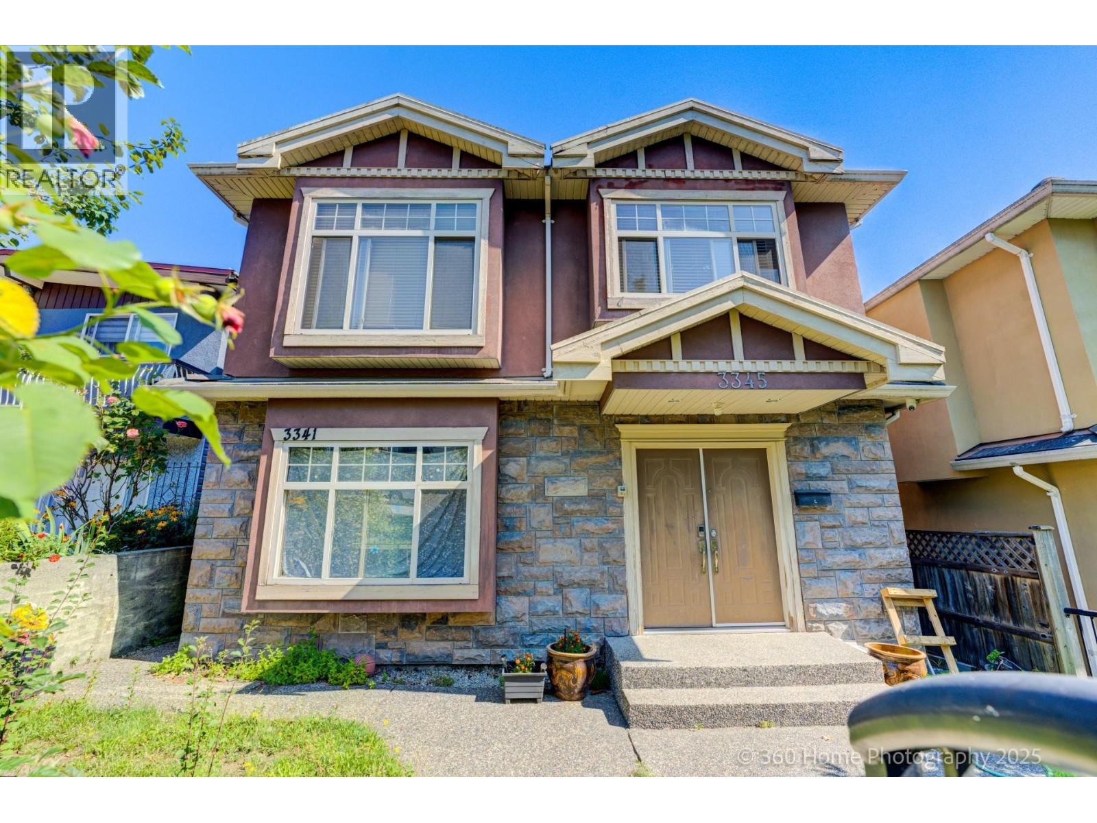 3345 Monmouth Ave, Vancouver, BC V5R 5R7