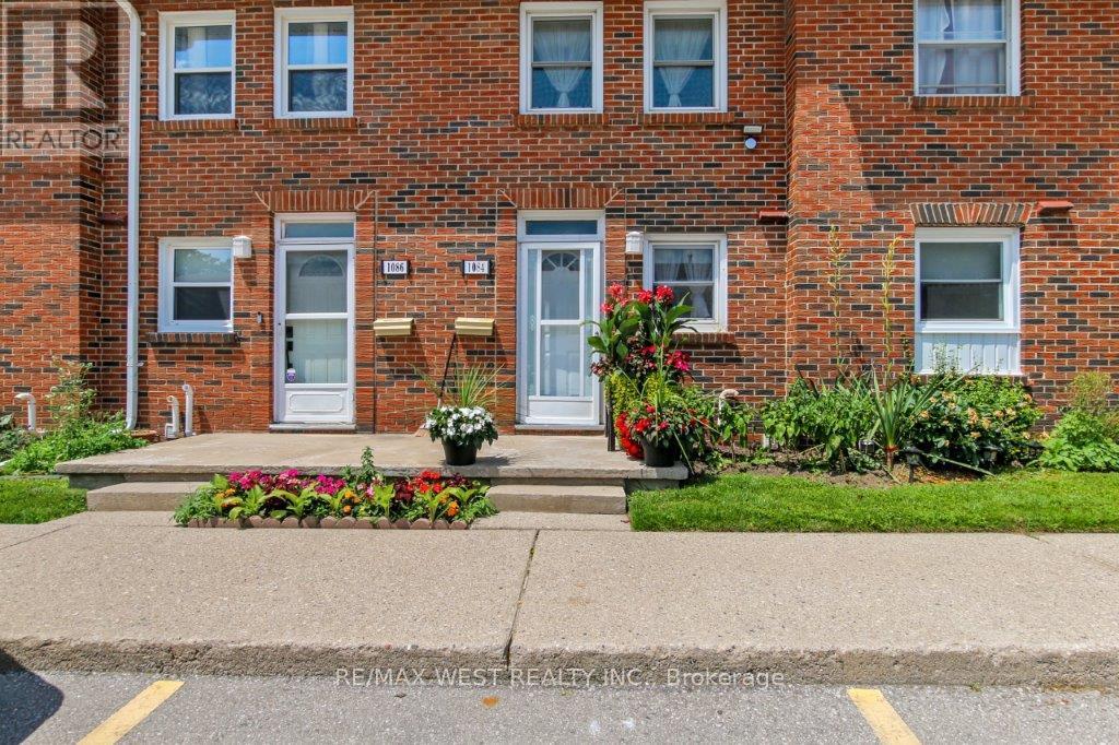 1084 Southdale Rd E, London, ON N6E 1V7