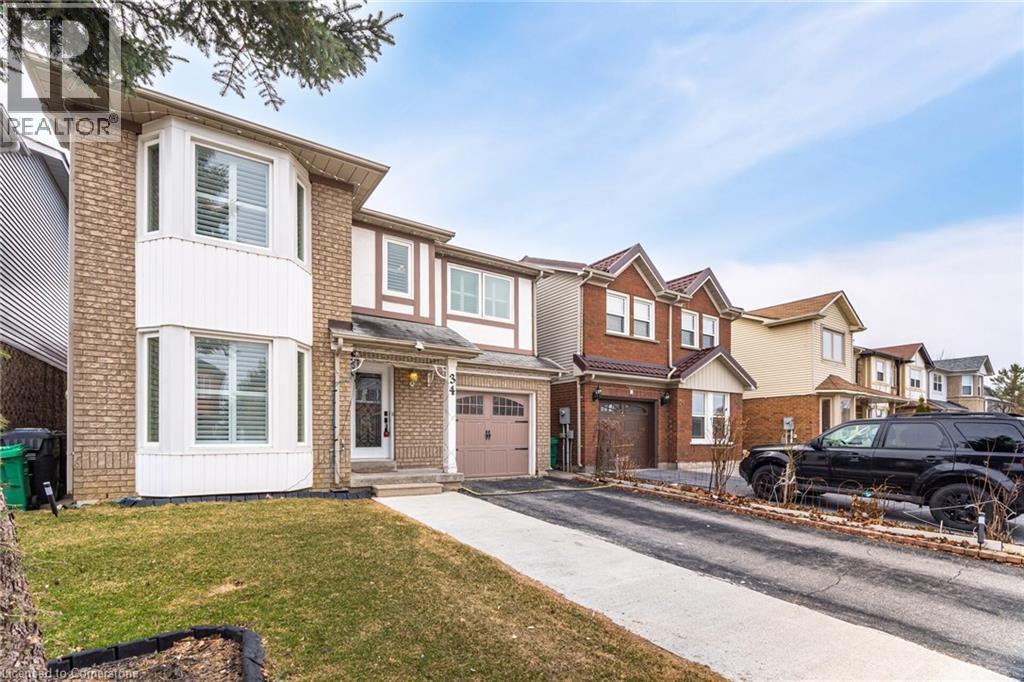 34 Chipmunk Cres, Brampton, ON L6R 1B3