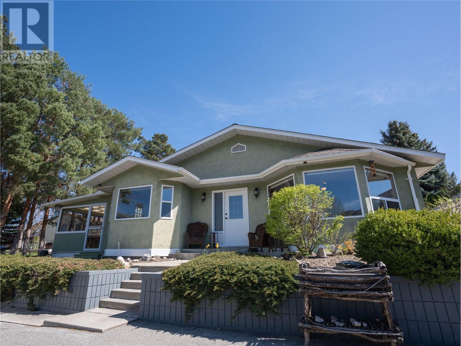101 Mcgowan Rd, Oliver, BC V0H 1T2