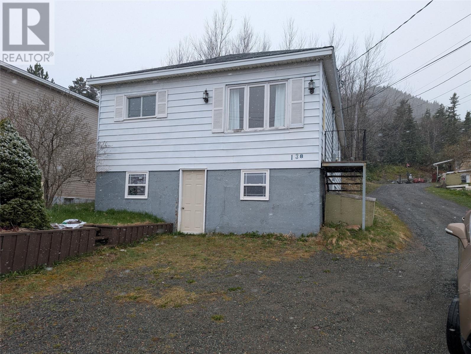 138 Memorial Dr, Clarenville, NL A5A 1N5