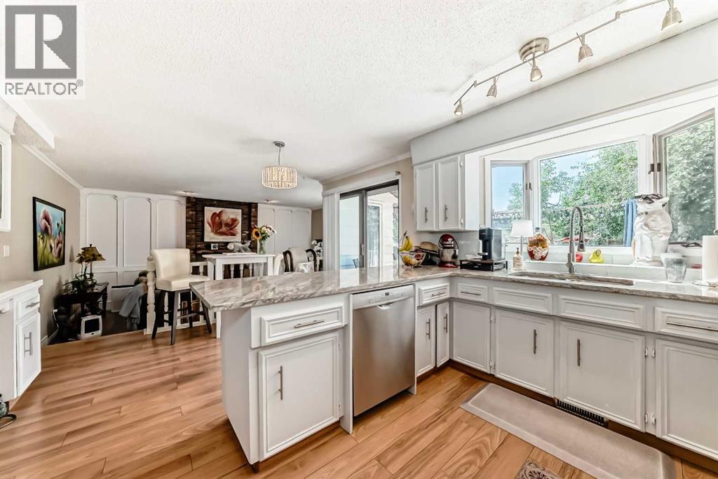 440 Templeton Rd NE, Calgary, AB T1Y 4L9