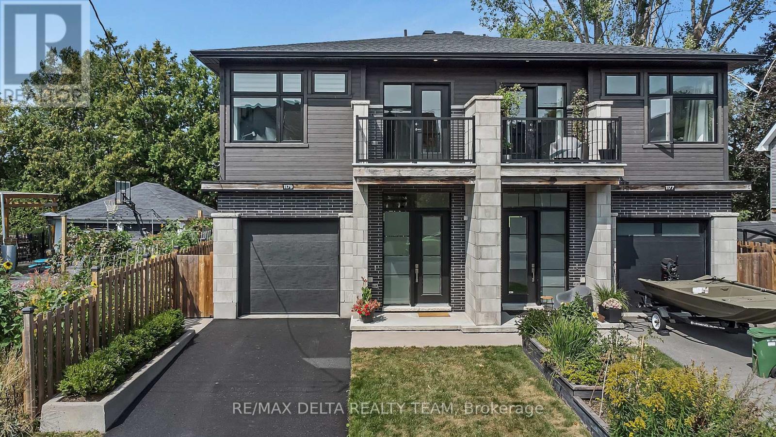 1179 Kingston Ave, Ottawa, ON K1Z 8K5