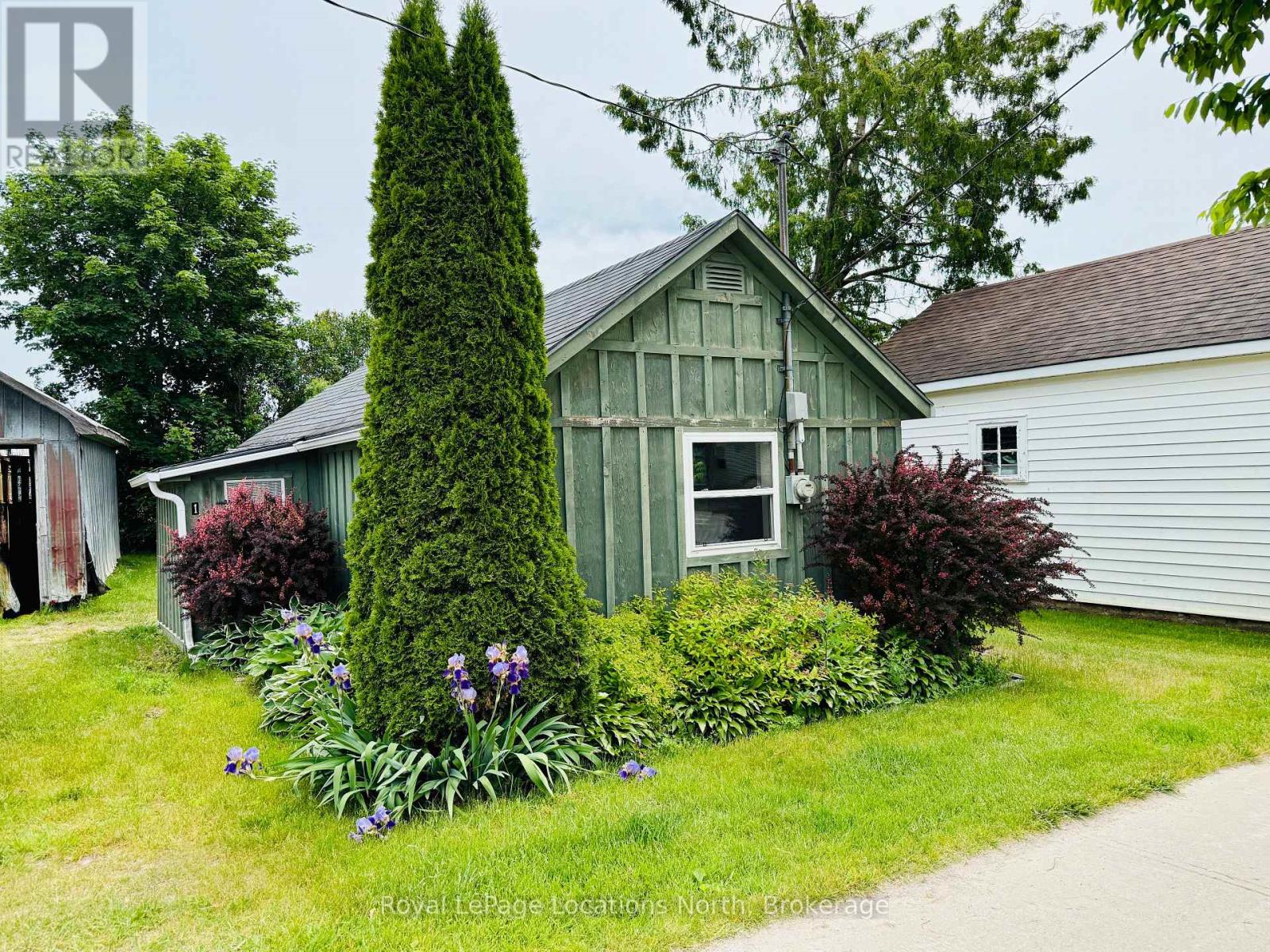 177 Collingwood St, Clearview, ON L0M 1G0