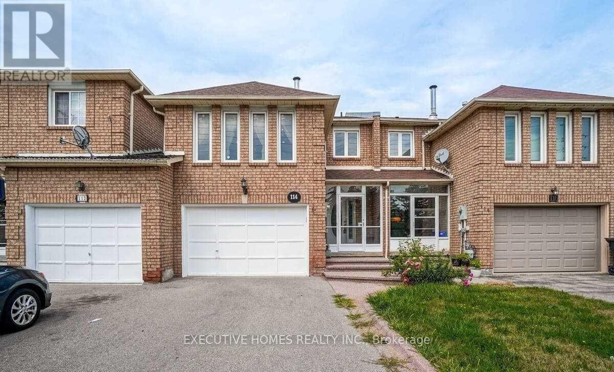 114 Toba Cres, Brampton, ON L6Z 4R9
