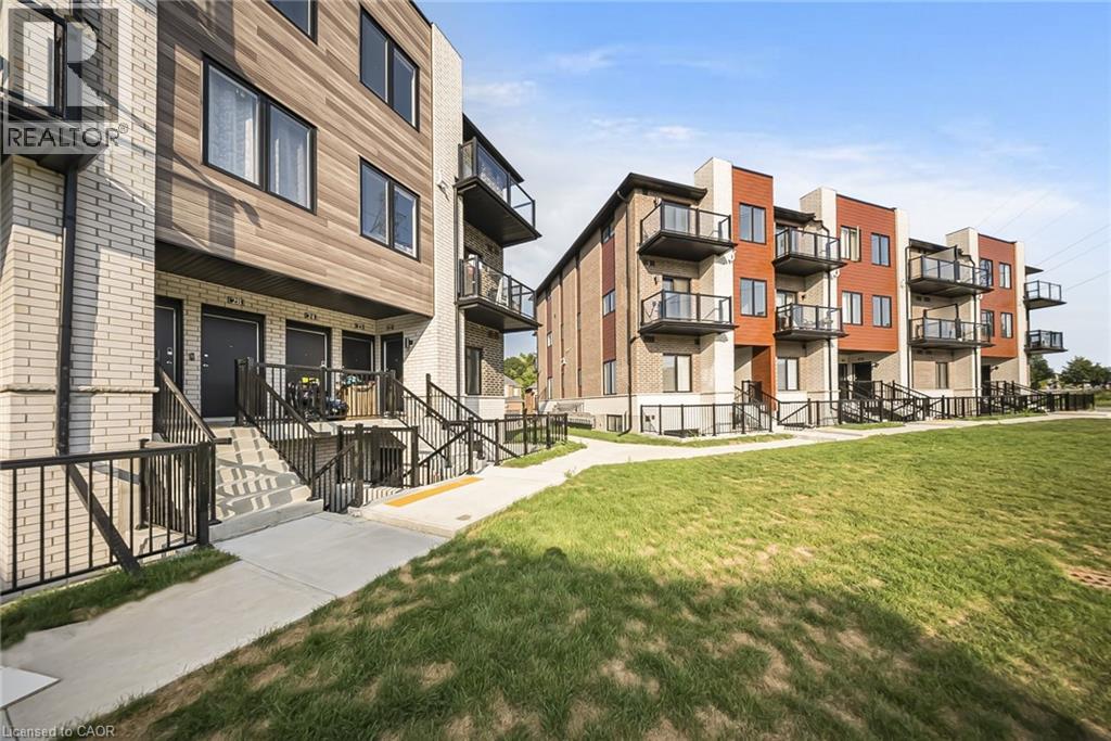 10 S Creek Drive Unit 25, Kitchener, ON N2R 1N3