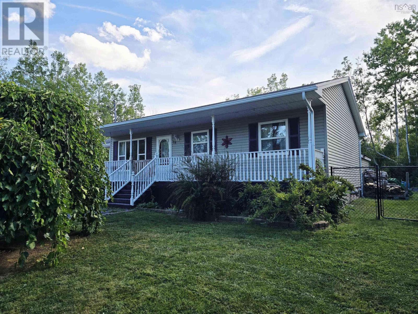 78 Princess Ave, Trenton, NS B0K 1X0