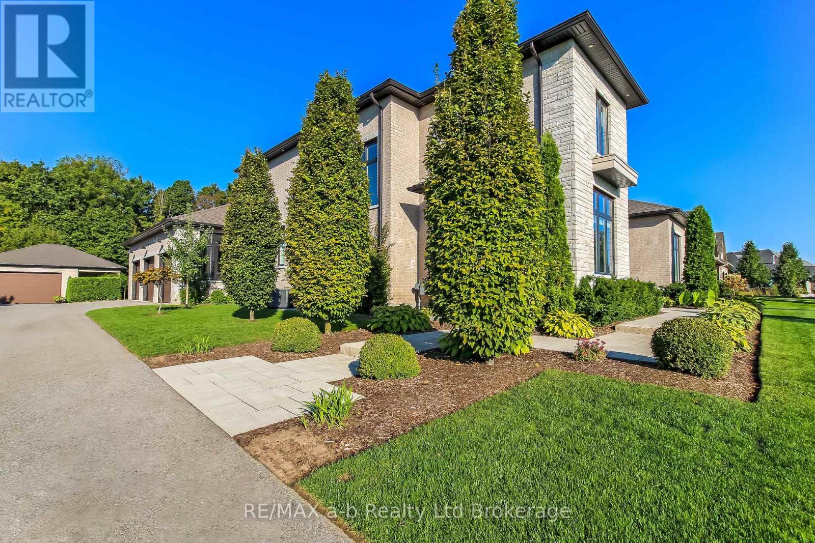 48 Otterview Dr, Norwich, ON N0J 1R0