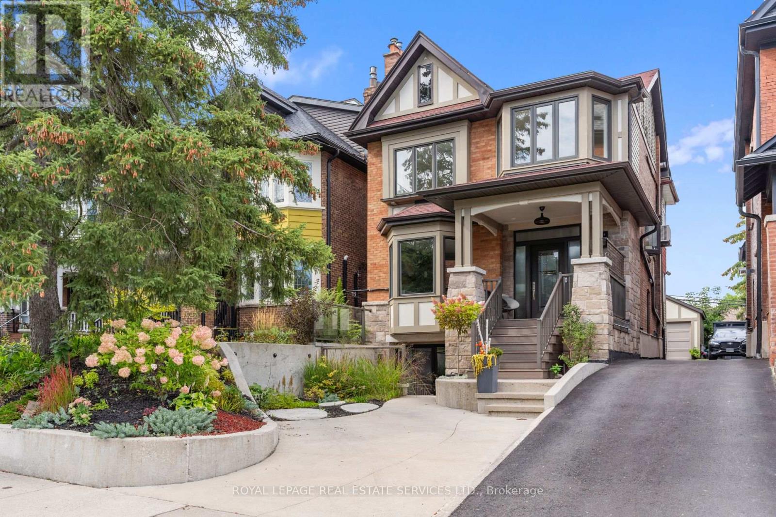 20 Glenwood Ave, Toronto, ON M6P 3C6