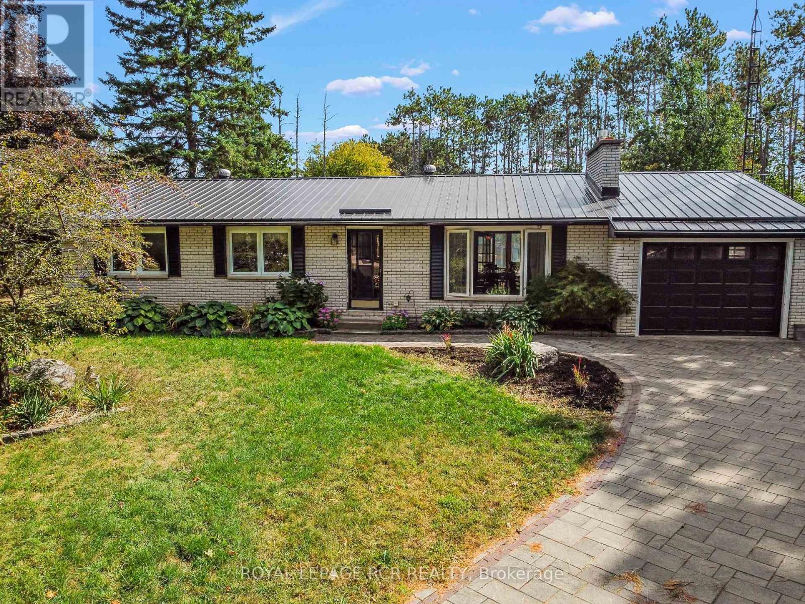 5 Jeffery Dr, Mulmur, ON L9V 3H9