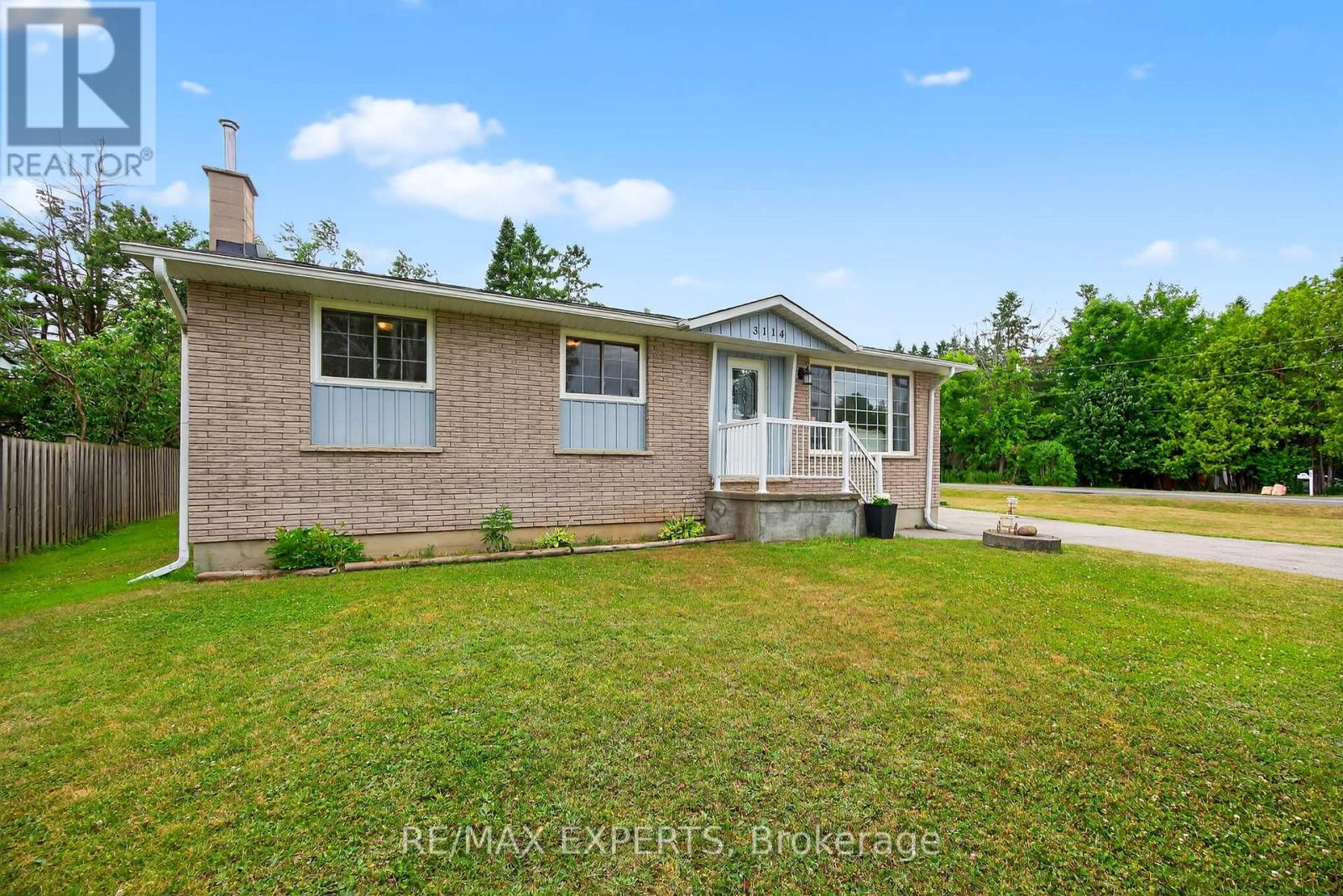 3114 Poplar Rd, Innisfil, ON L9S 2J9