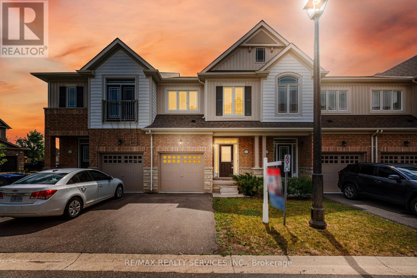 21 Cosbury Ln, Caledon, ON L7C 4H2