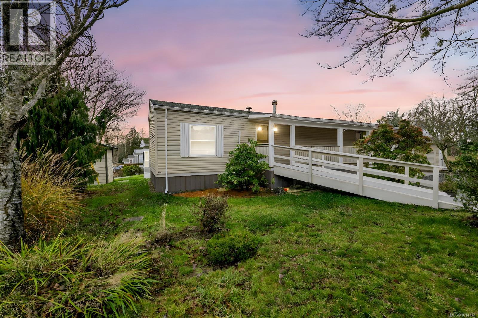7021 Grant Rd Unit 32 Rd, Sooke, BC V9Z 0N7