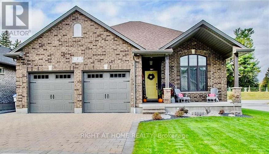 1 Drake Ct, Strathroy-Caradoc, ON N7G 4M1