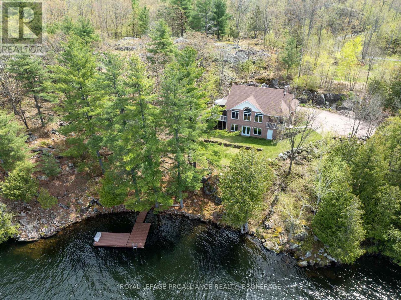 1133 Sassy Tree Ln, South Frontenac, ON K0H 1W0