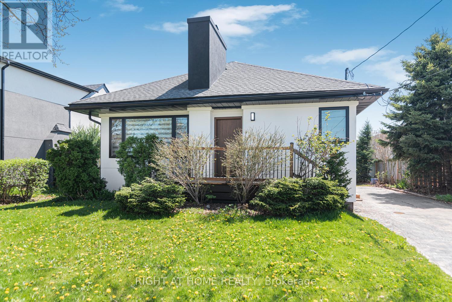 10 Norwich Rd, Hamilton Stoney Creek, ON L8E 1Z6