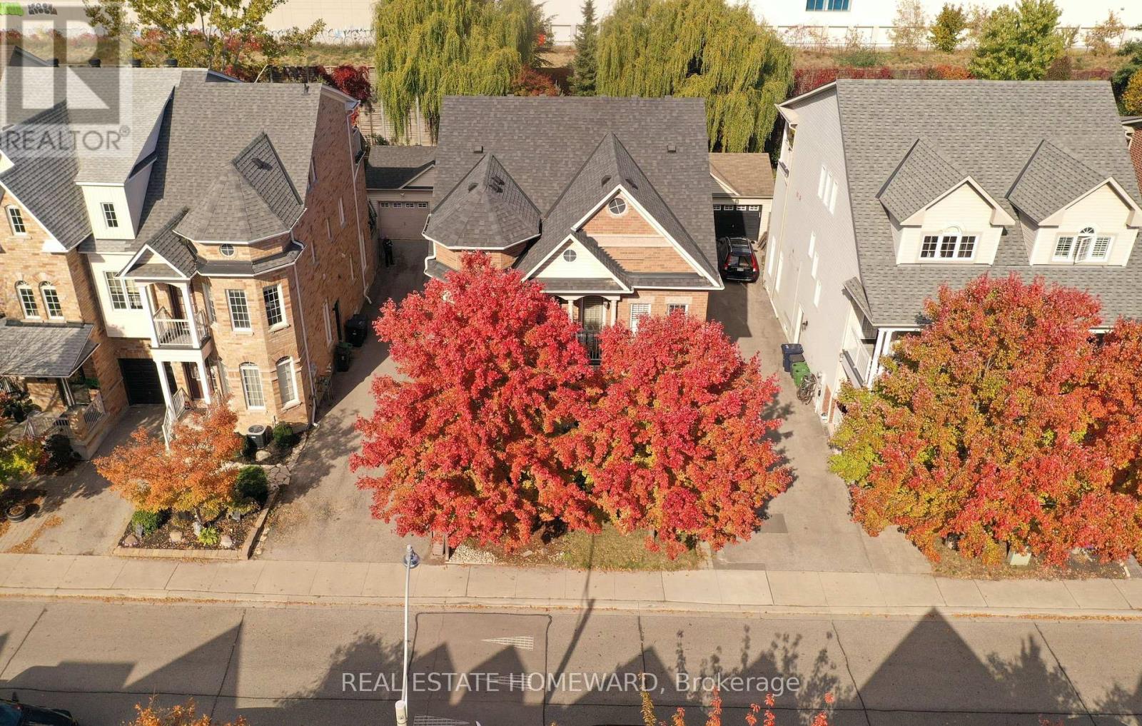 76 Whistle Post St, Toronto, ON M4E 3W8