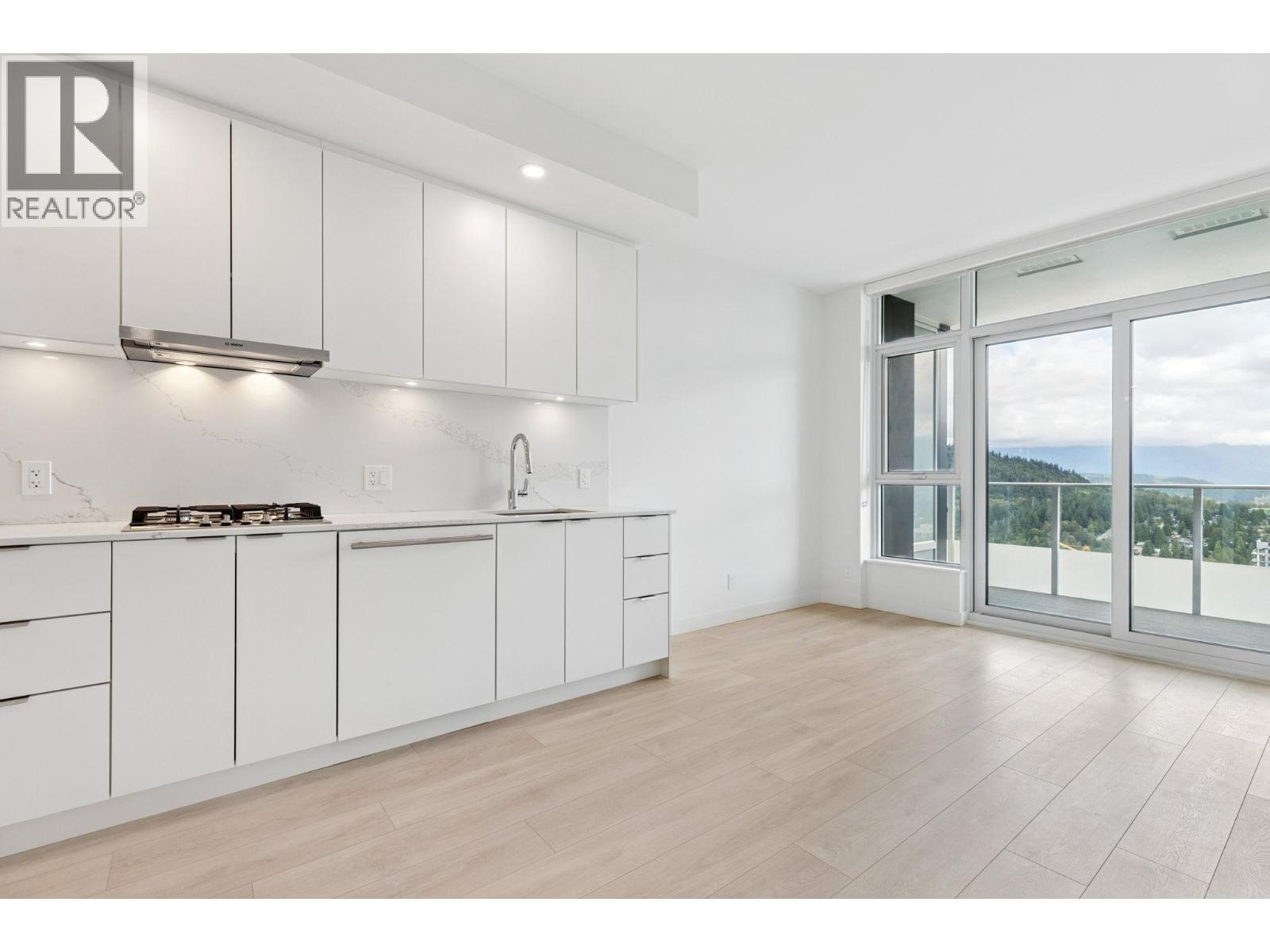 537 Cottonwood Avenue Unit 4008, Coquitlam, BC V3J 0S4