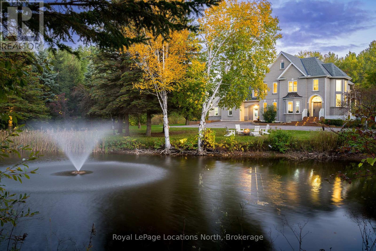7833 Poplar Side Rd, Clearview, ON L9Y 5N4