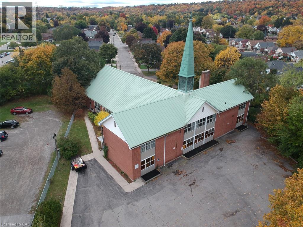 1974 King St E, Hamilton, ON L8K 1W3