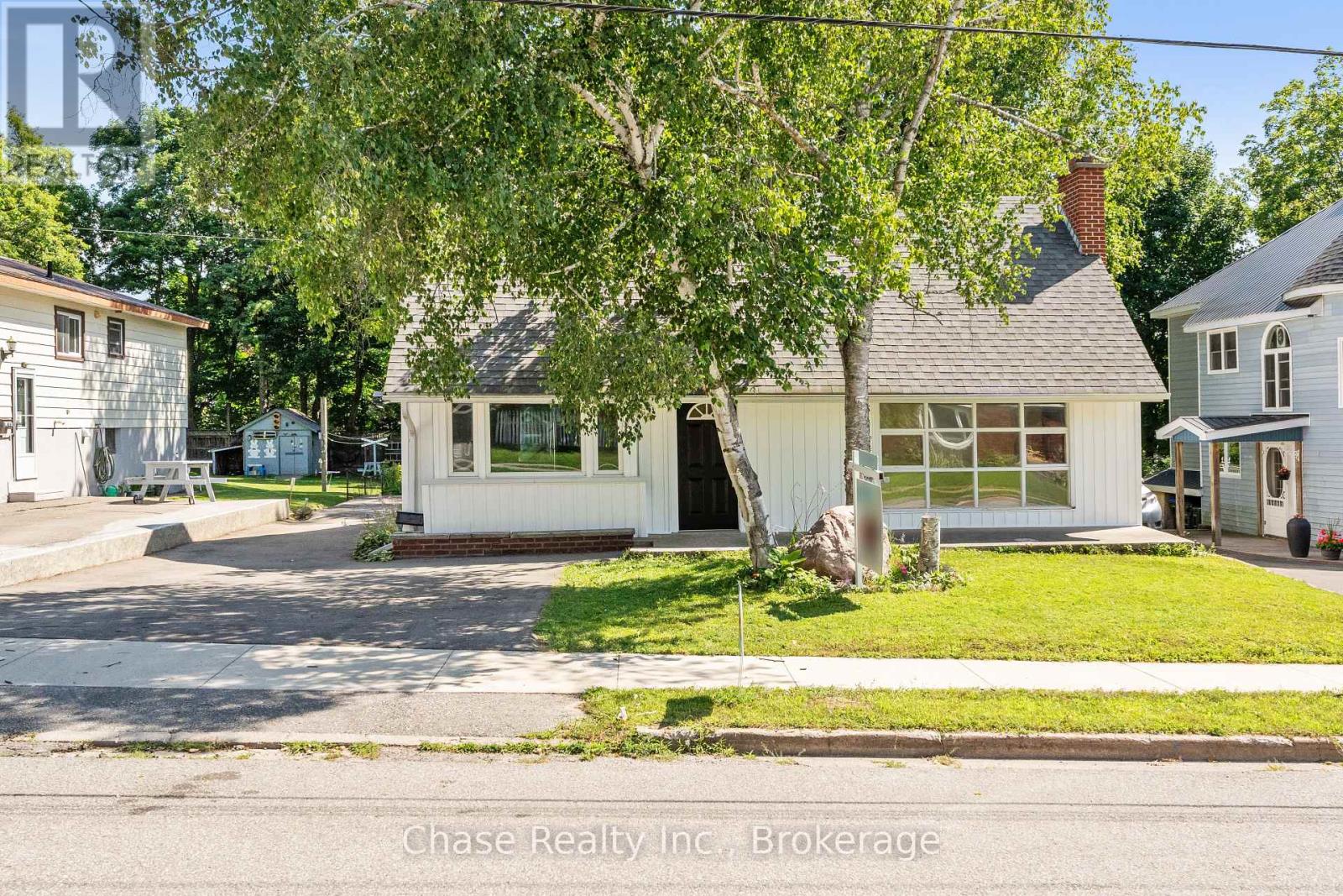 309 Manly St, Midland, ON L4R 3C7