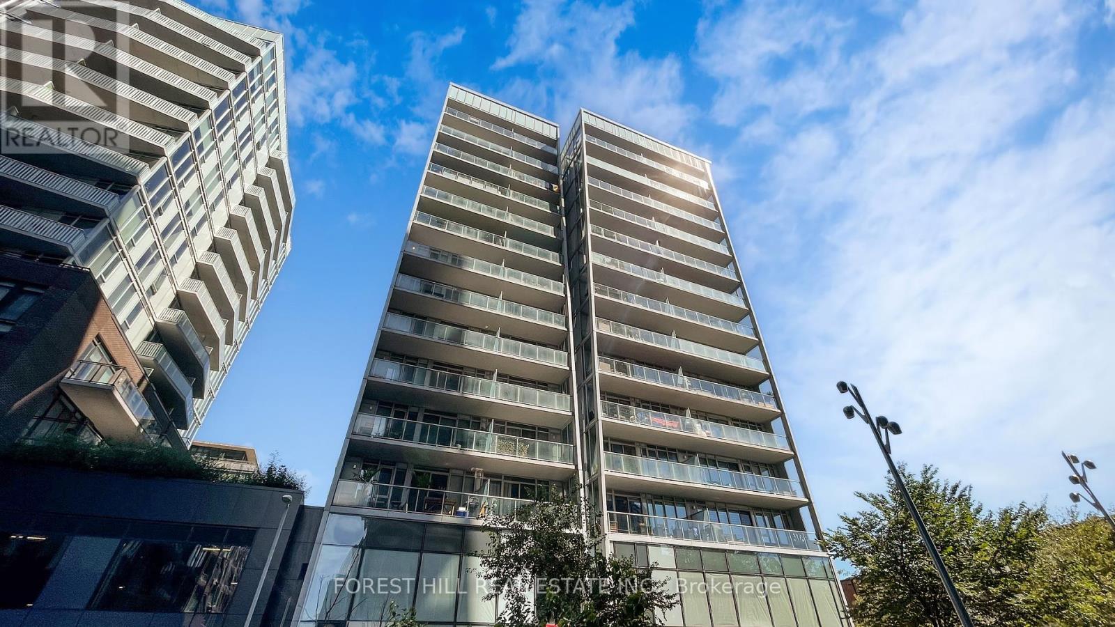 1006 25 Baseball Pl, Toronto, ON M4M 0E7