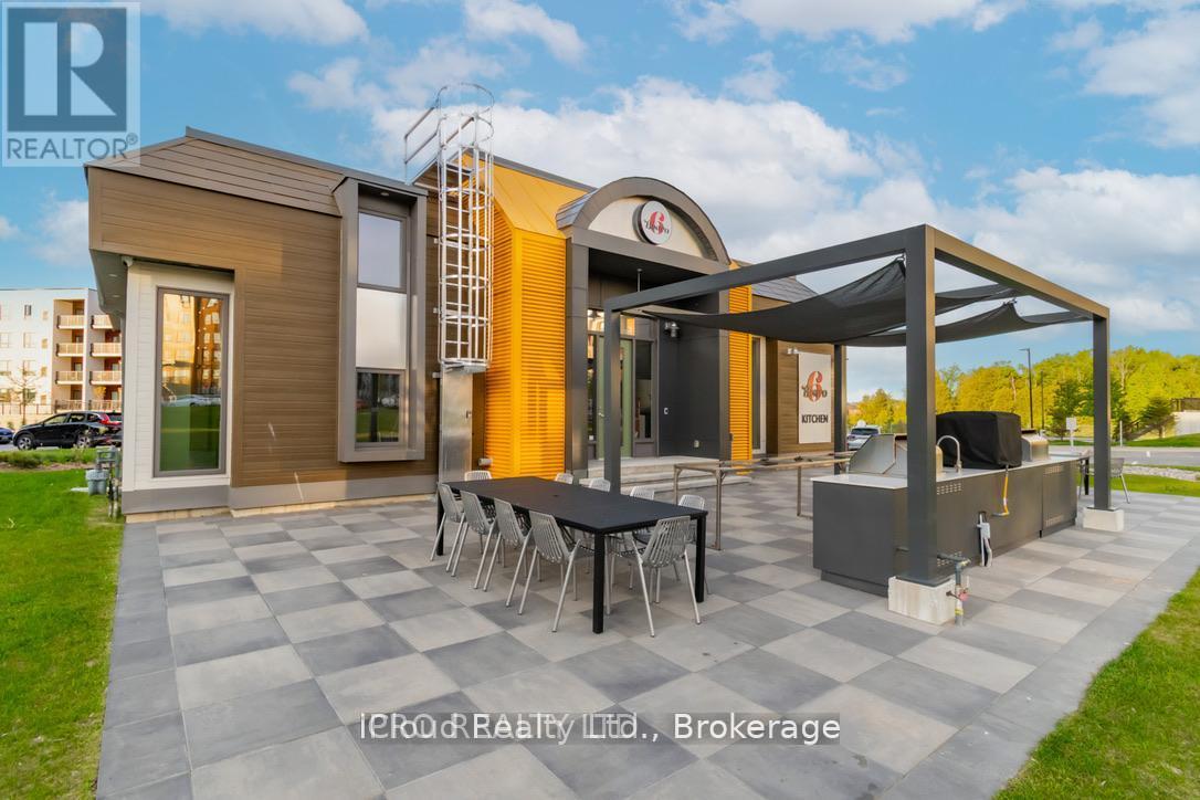 401 4 Spice Way, Barrie, ON L9J 0M2
