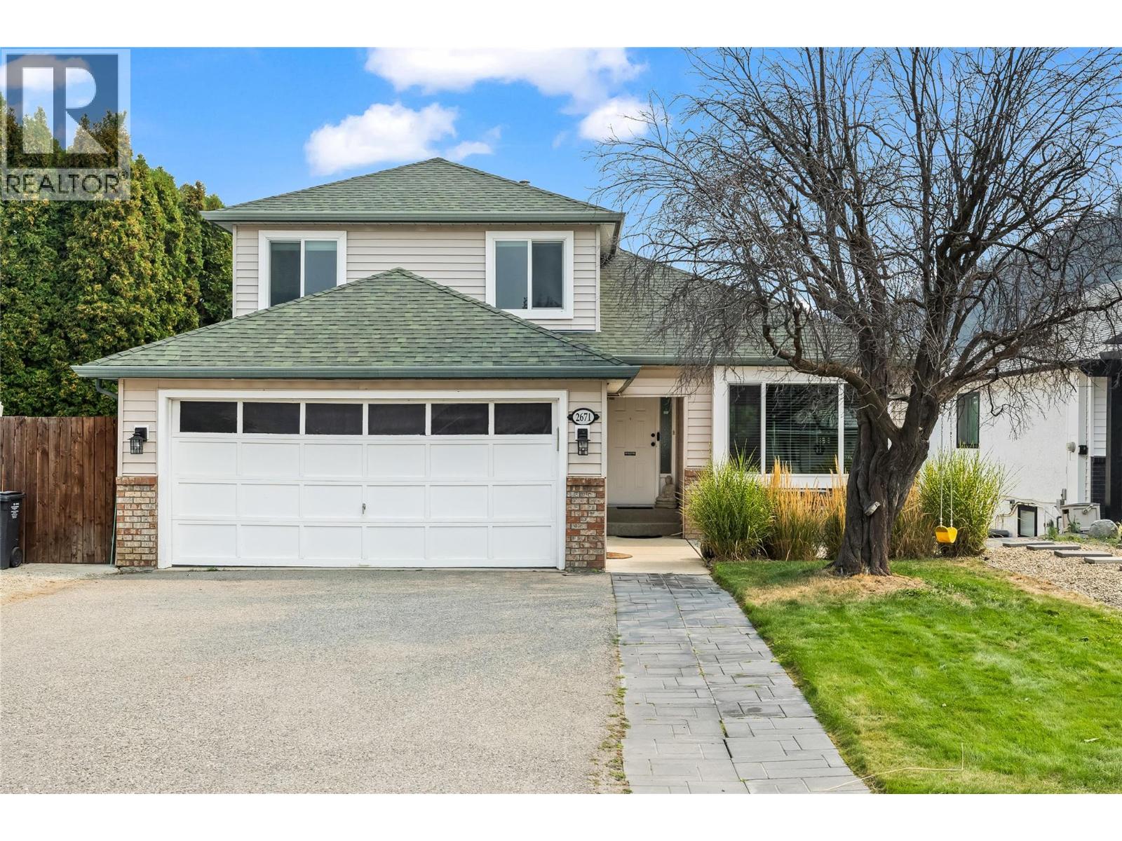 2671 Applegreen Ct, West Kelowna, BC V1Z 3K8