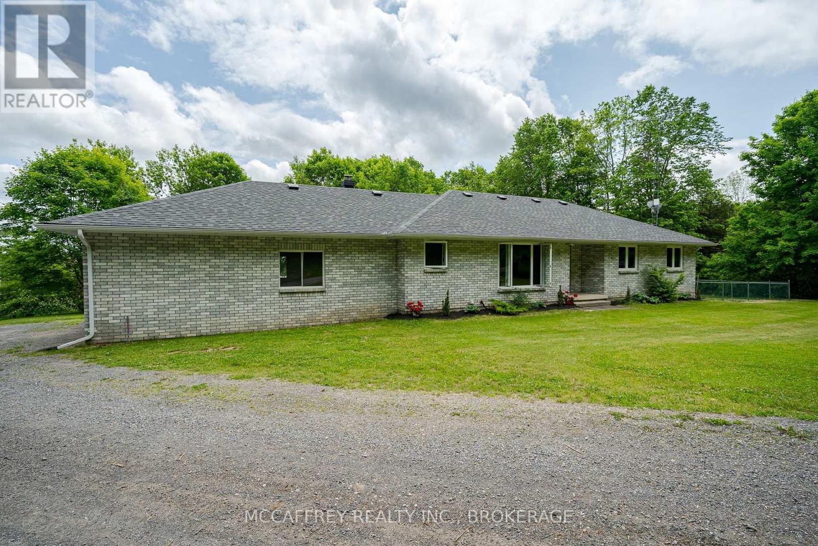 51 Luffman Rd, Tweed, ON K0K 2L0