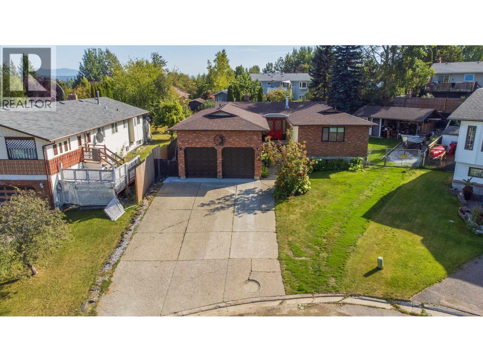 2881 Calhoun Pl, Prince George, BC V2N 5J5