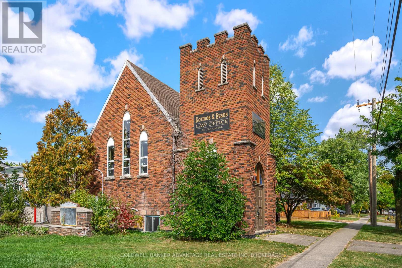120 Thorold Rd, Welland, ON L3C 3V3