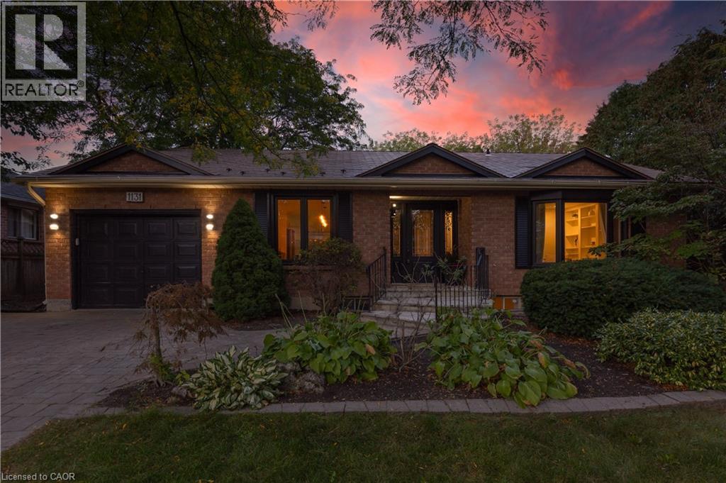 1131 Carol St, Burlington, ON L7S 1Z9