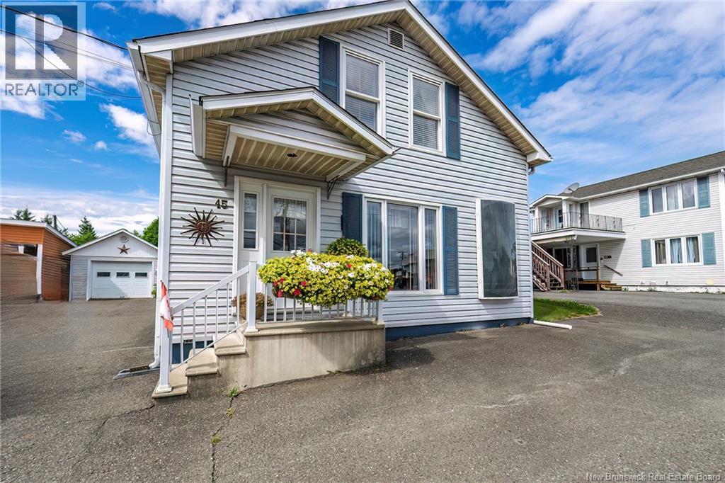 45 Evangeline St, Grand Falls, NB E3Y 1B7
